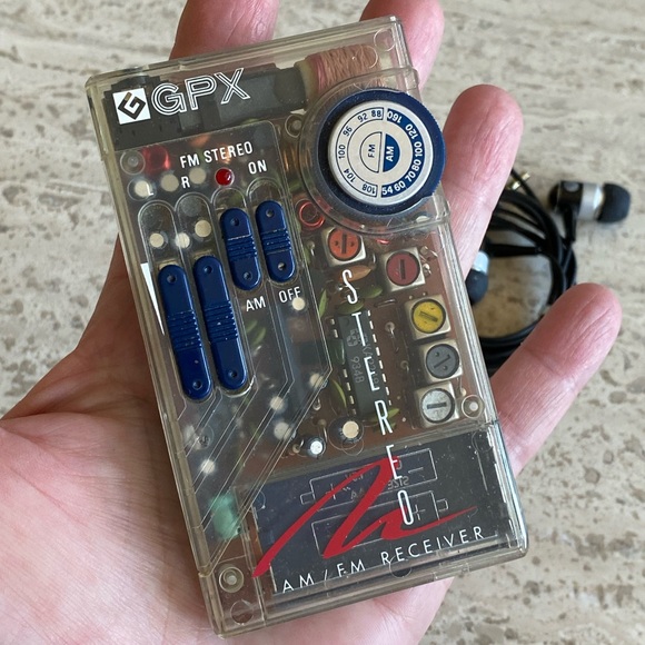 Vintage GPX clear portable radio w/ headphones 1980’s music talk show morning - Picture 2 of 3